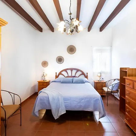 Laura By Interhome 3*